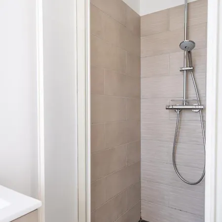 Le Madrid Avec Balcon Proche Croisette Plages Et Palais Des Festivals Lejlighed