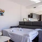 Le Madrid Avec Balcon Proche Croisette Plages Et Palais Des Festivals Apartamento *